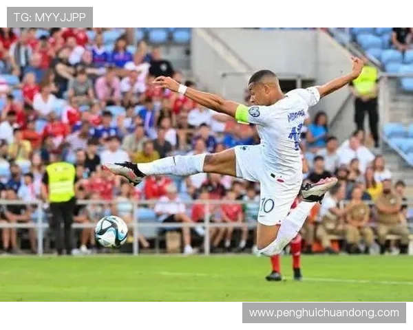 维尔茨在国家队拼搏不懈加练射门后直奔健身房提升自我